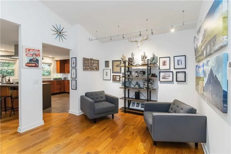 100 Kings Mill Court Roswell, GA 30075