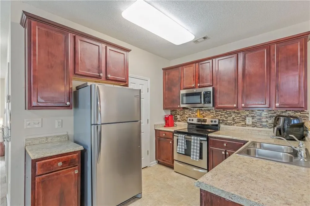 7766 Carnegie Drive Fairburn, GA 30213