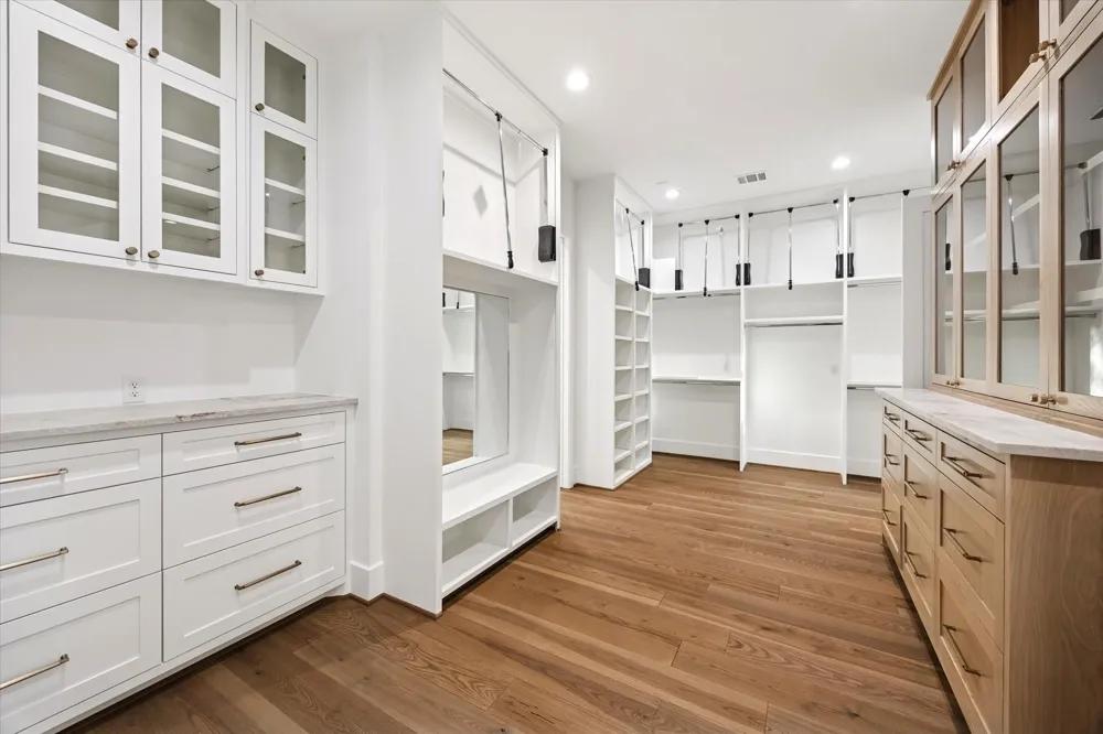 320 W 32nd Street Houston, TX 77018
