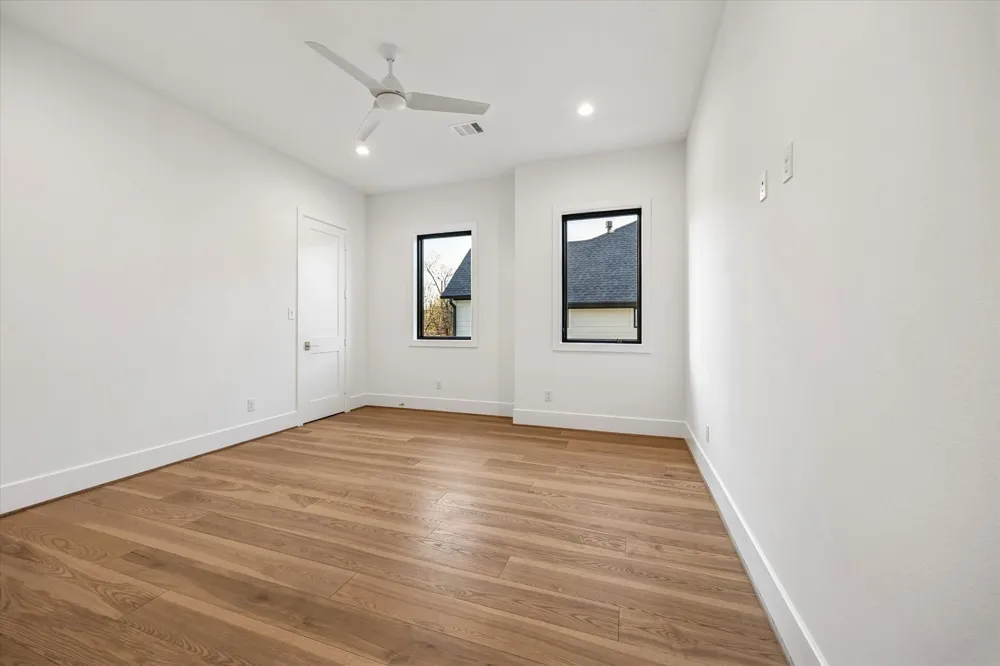 320 W 32nd Street Houston, TX 77018
