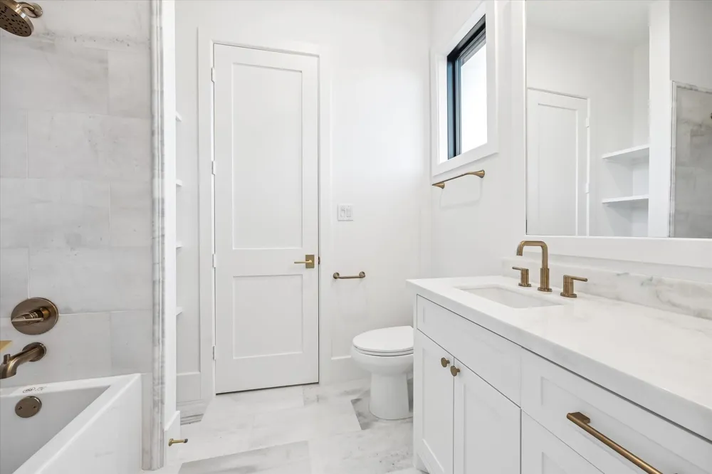 320 W 32nd Street Houston, TX 77018