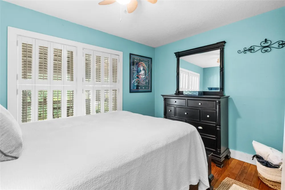 939 17th Street Street Dickinson, TX 77539