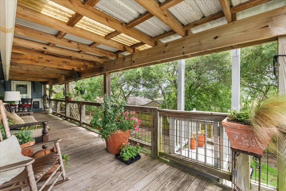 939 17th Street Street Dickinson, TX 77539
