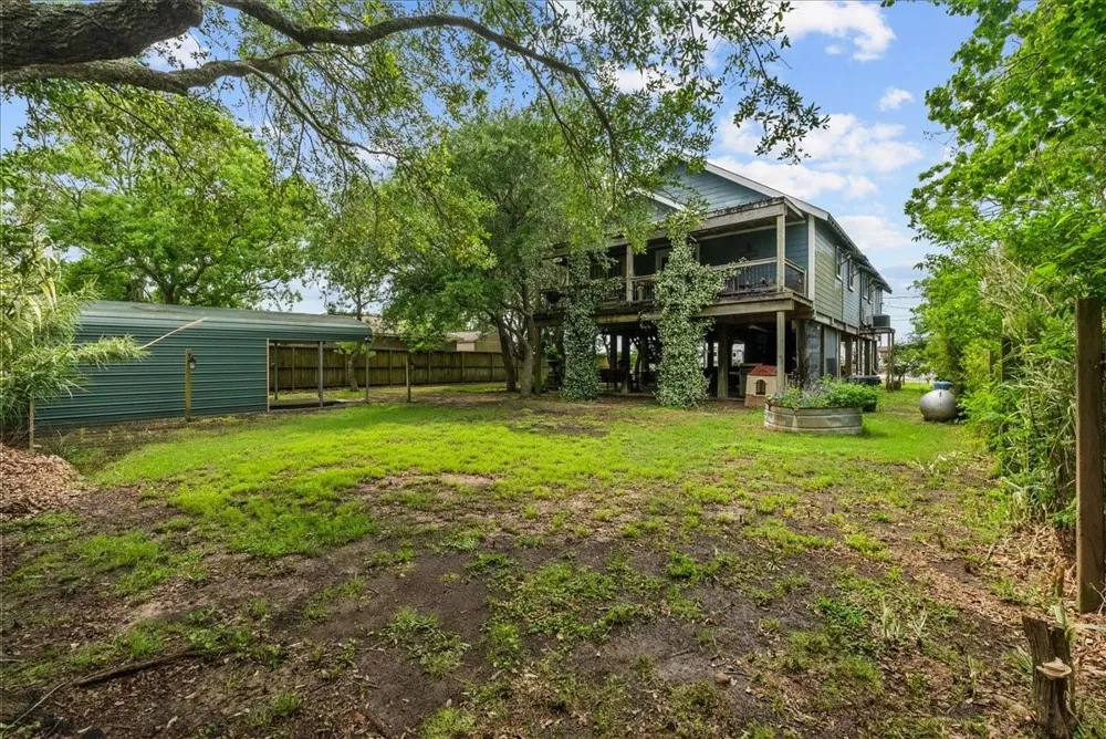 939 17th Street Street Dickinson, TX 77539