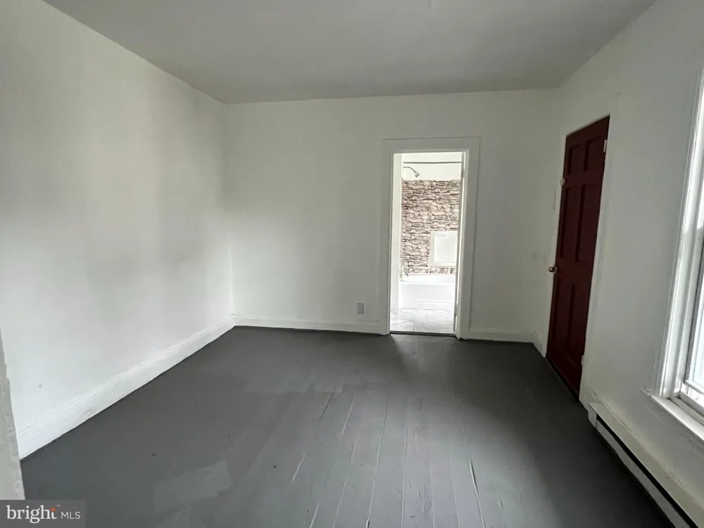148 E WASHINGTON STREET #1 Hagerstown, MD 21740