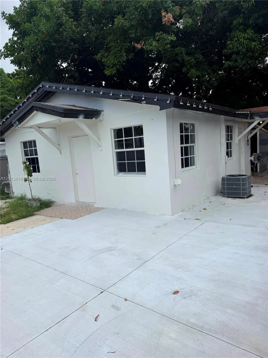 2500 NW 91st St Miami, FL 33147