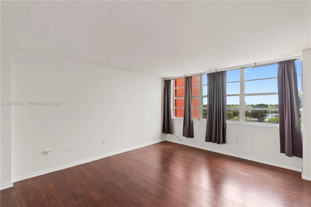 1301 NE Miami Gardens Dr #505W Miami, FL 33179