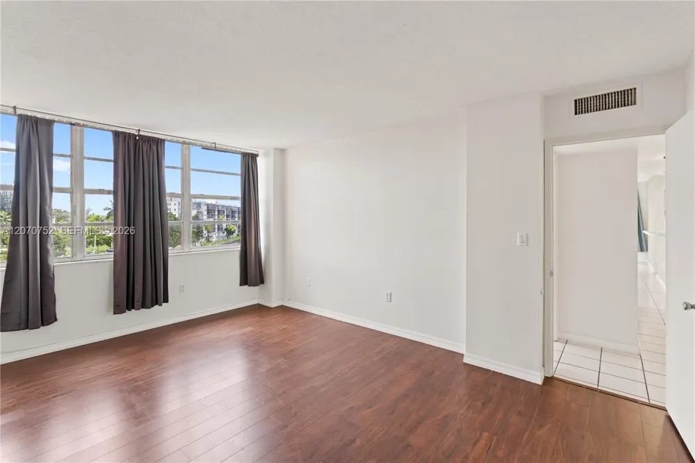 1301 NE Miami Gardens Dr #505W Miami, FL 33179