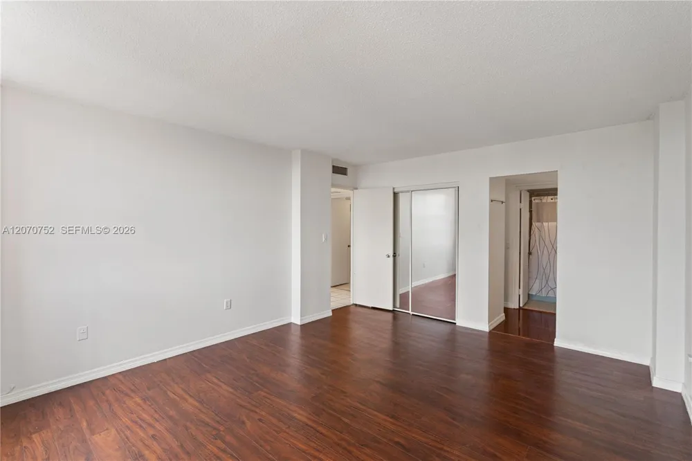 1301 NE Miami Gardens Dr #505W Miami, FL 33179