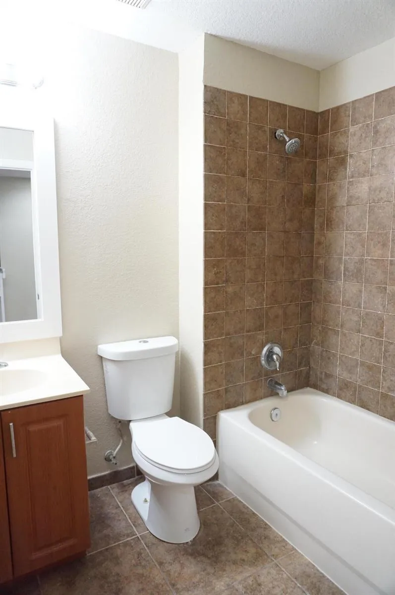 2026 Nassau Drive Riviera Beach, FL 33404