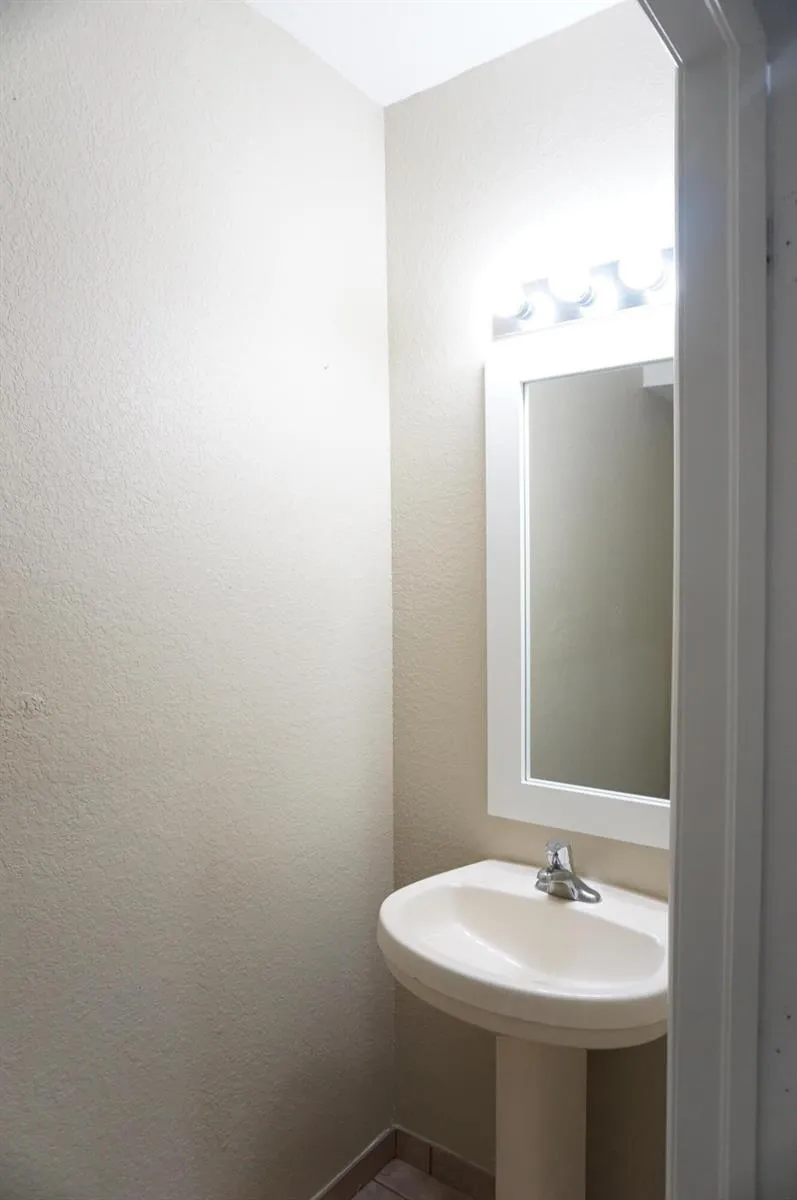 2026 Nassau Drive Riviera Beach, FL 33404