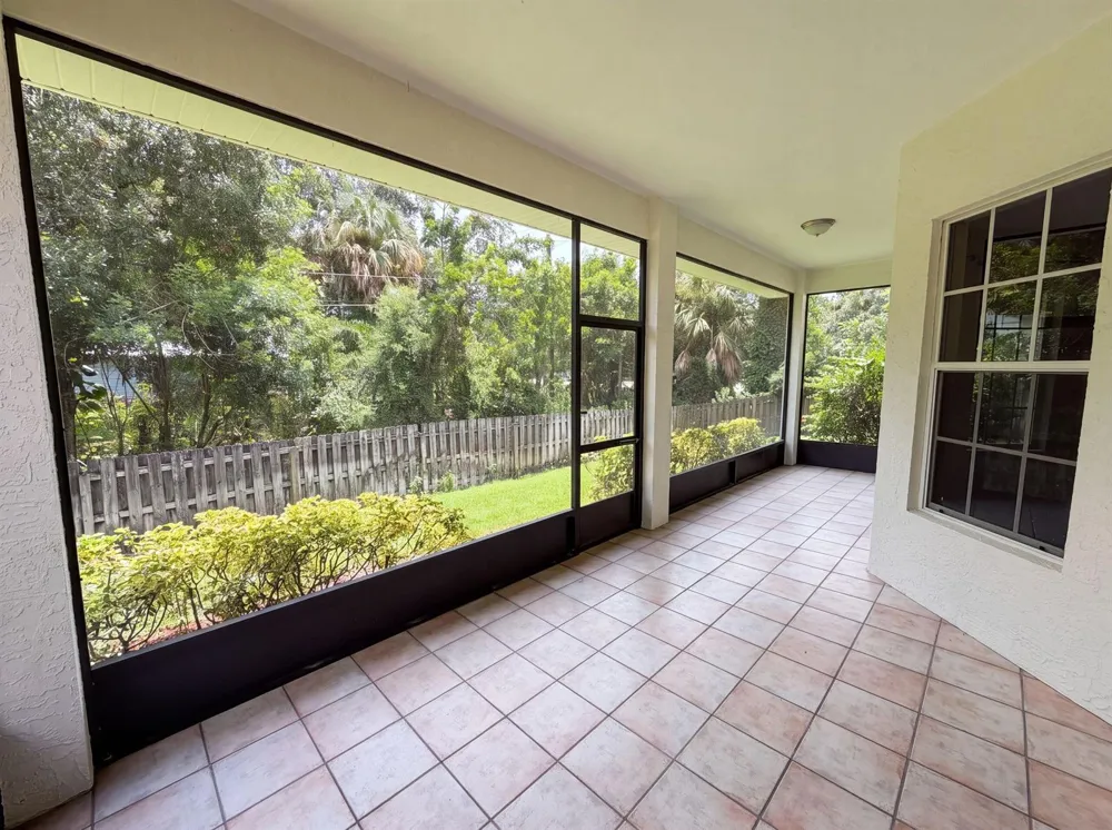 400 46th Vero Beach, FL 32968