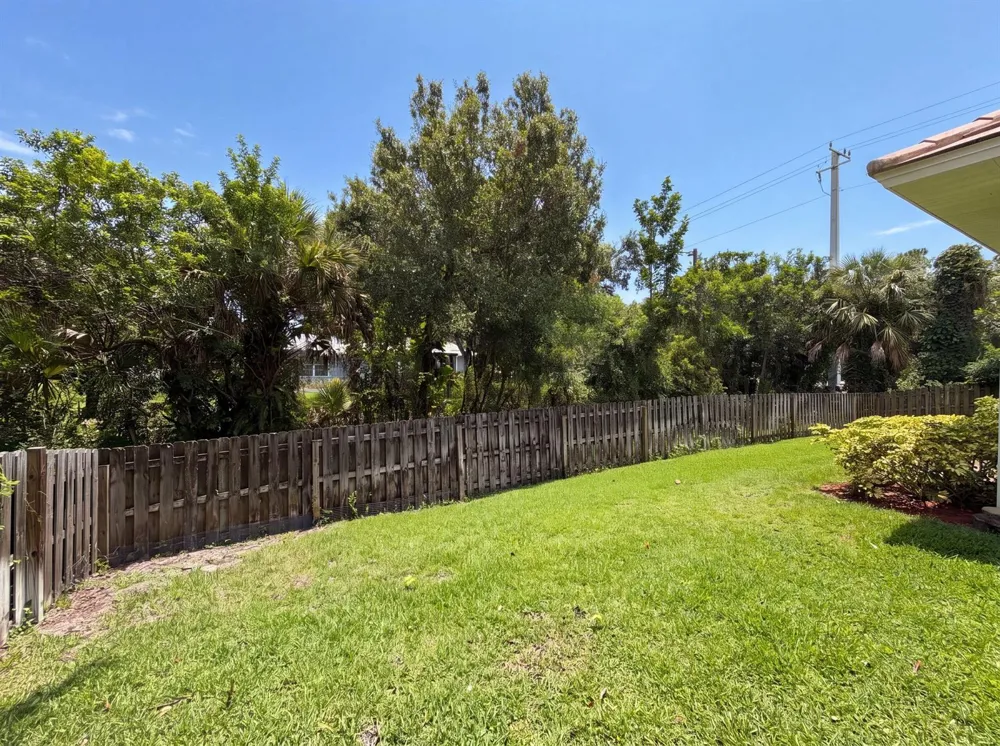 400 46th Vero Beach, FL 32968