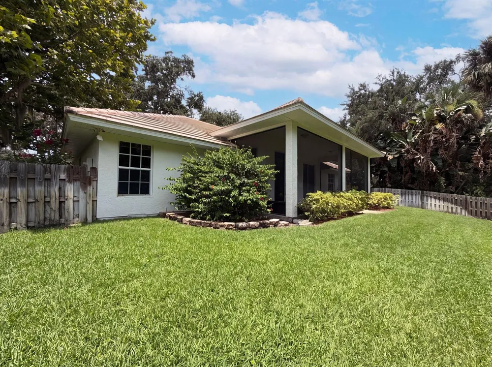 400 46th Vero Beach, FL 32968