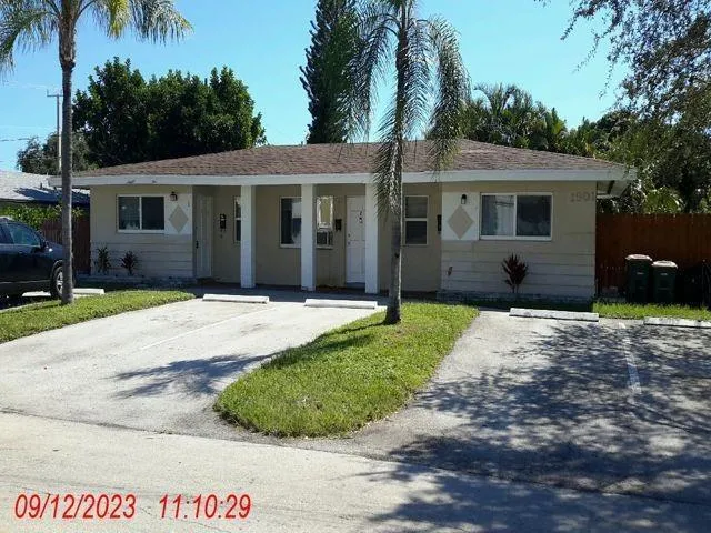 1901 NE 28th Street #1 Lighthouse Point, FL 33064