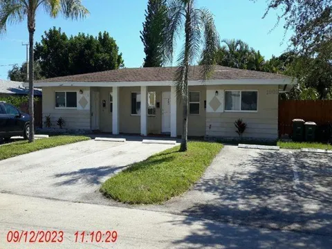 1901 NE 28th Street #1