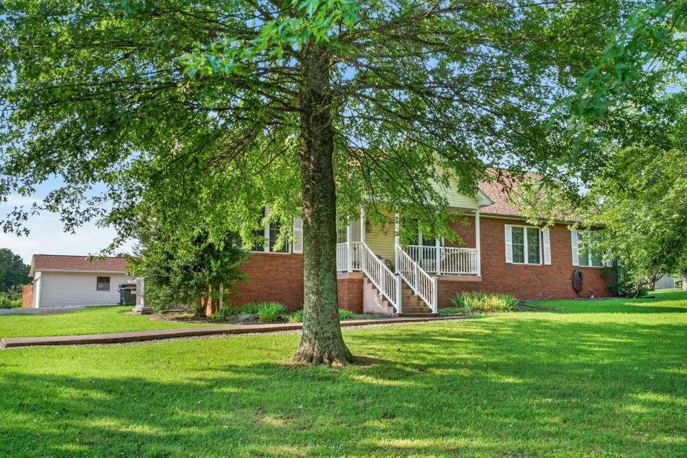 364 Ben Albert Rd Cottontown, TN 37048