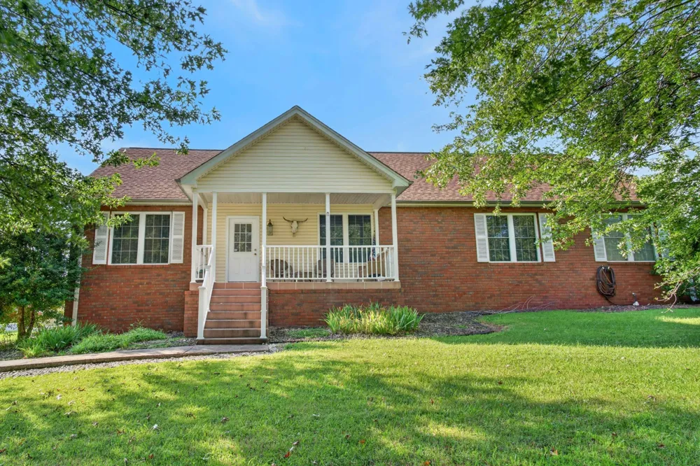 364 Ben Albert Rd Cottontown, TN 37048