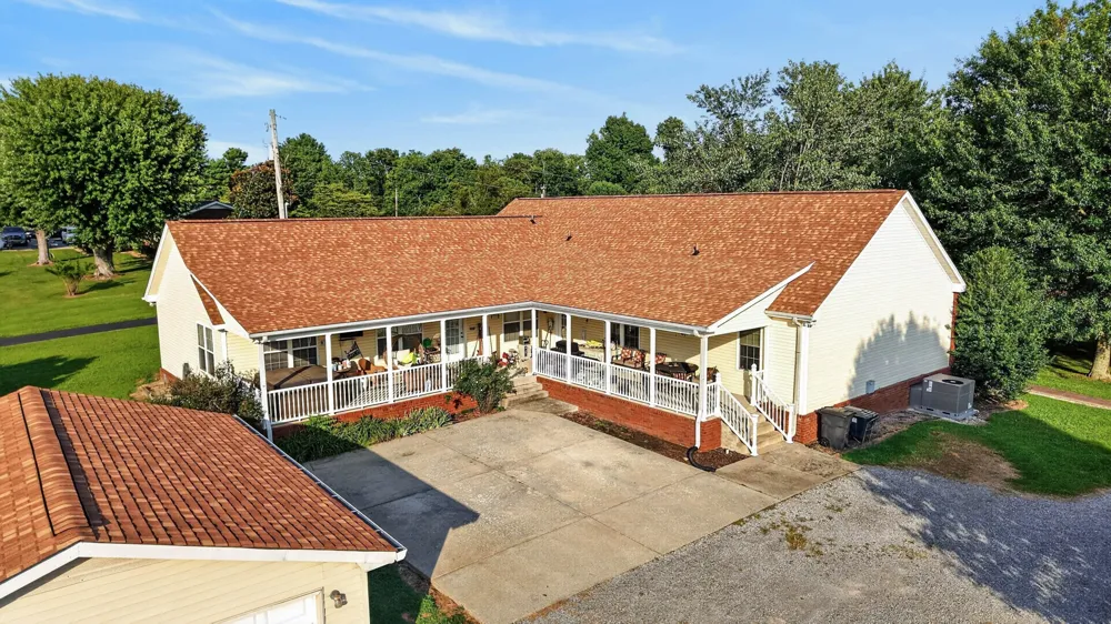 364 Ben Albert Rd Cottontown, TN 37048