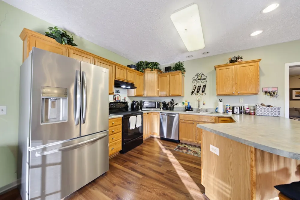 364 Ben Albert Rd Cottontown, TN 37048