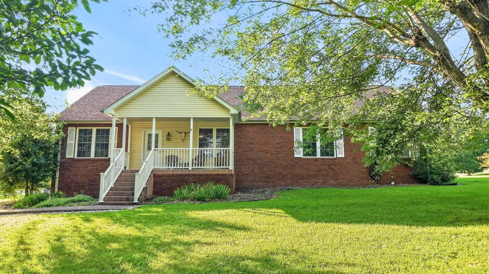 364 Ben Albert Rd Cottontown, TN 37048