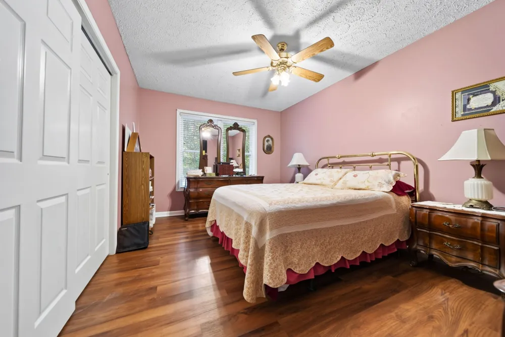 364 Ben Albert Rd Cottontown, TN 37048