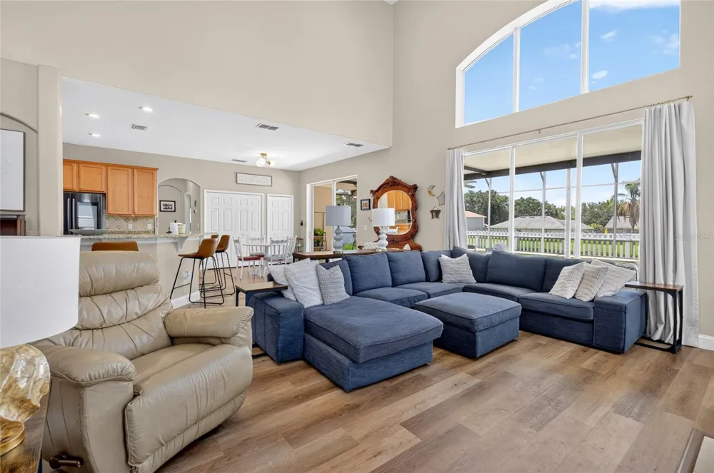 353 LAKE AMBERLEIGH DRIVE Winter Garden, FL 34787