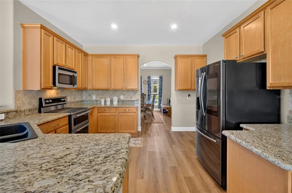 353 LAKE AMBERLEIGH DRIVE Winter Garden, FL 34787