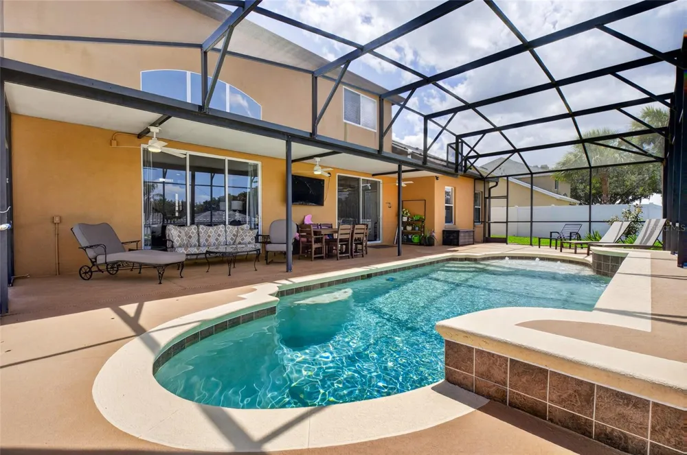 353 LAKE AMBERLEIGH DRIVE Winter Garden, FL 34787