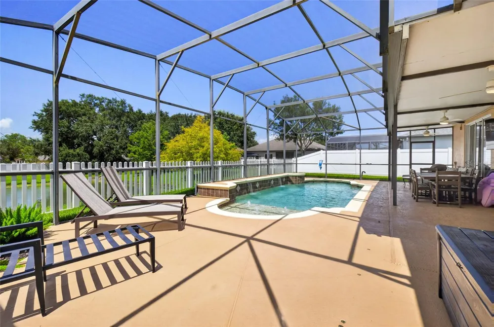 353 LAKE AMBERLEIGH DRIVE Winter Garden, FL 34787