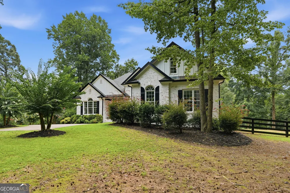 8665 Bay DR Gainesville, GA 30506