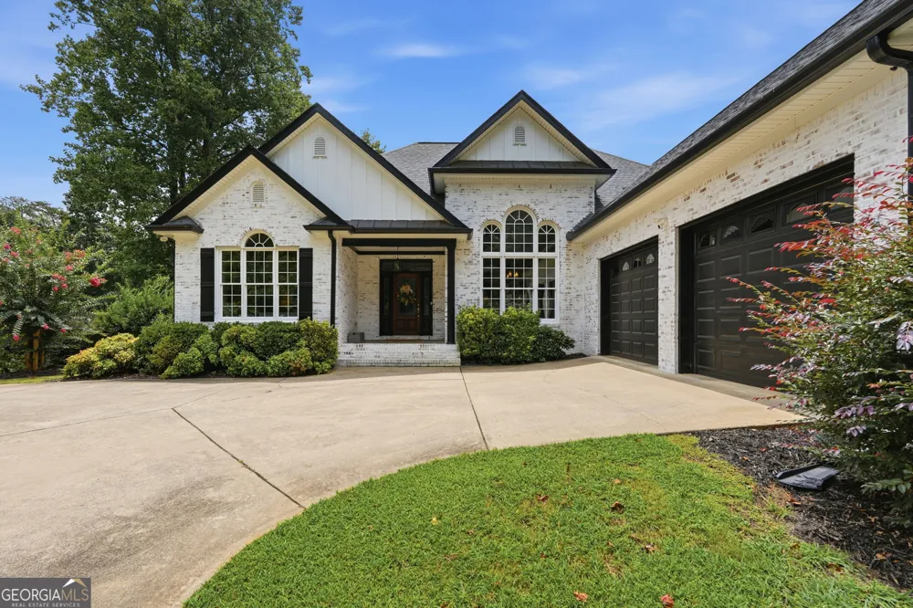 8665 Bay DR Gainesville, GA 30506