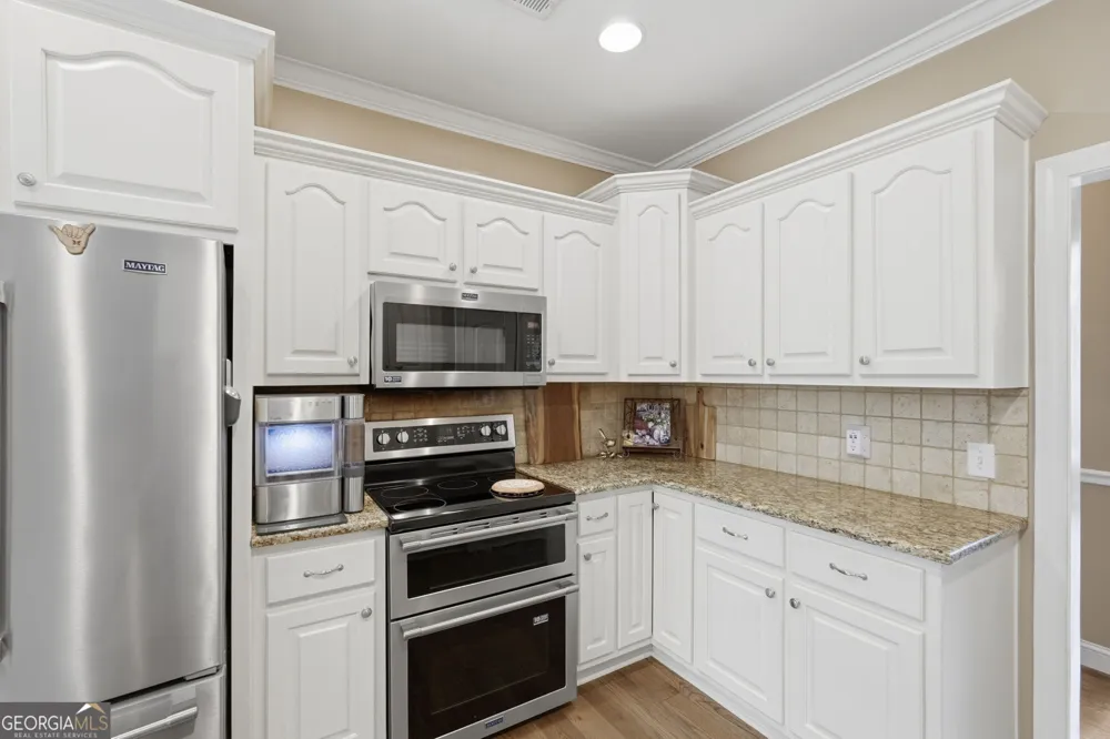 8665 Bay DR Gainesville, GA 30506