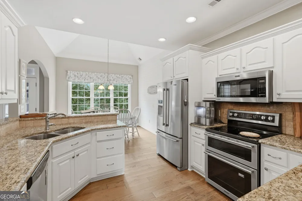 8665 Bay DR Gainesville, GA 30506