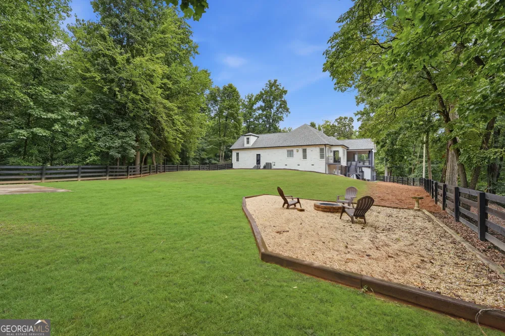 8665 Bay DR Gainesville, GA 30506