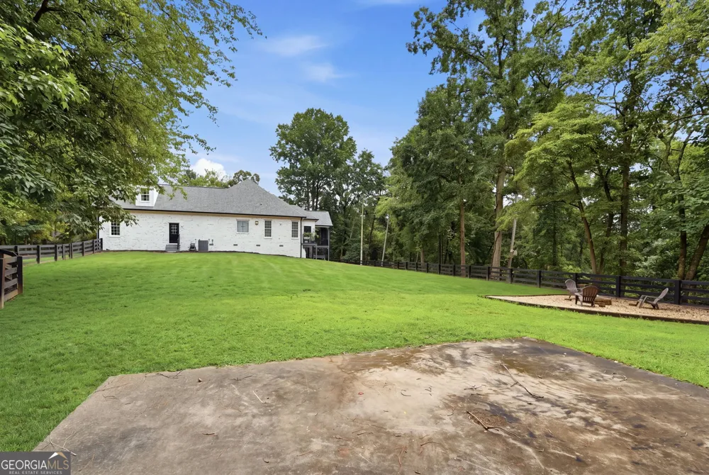 8665 Bay DR Gainesville, GA 30506