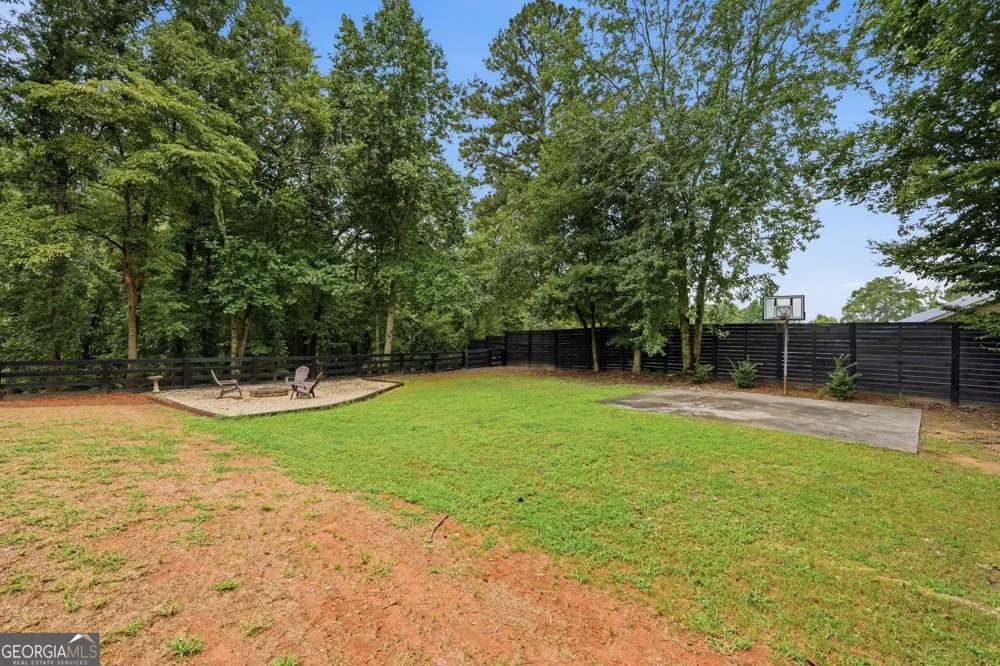 8665 Bay DR Gainesville, GA 30506