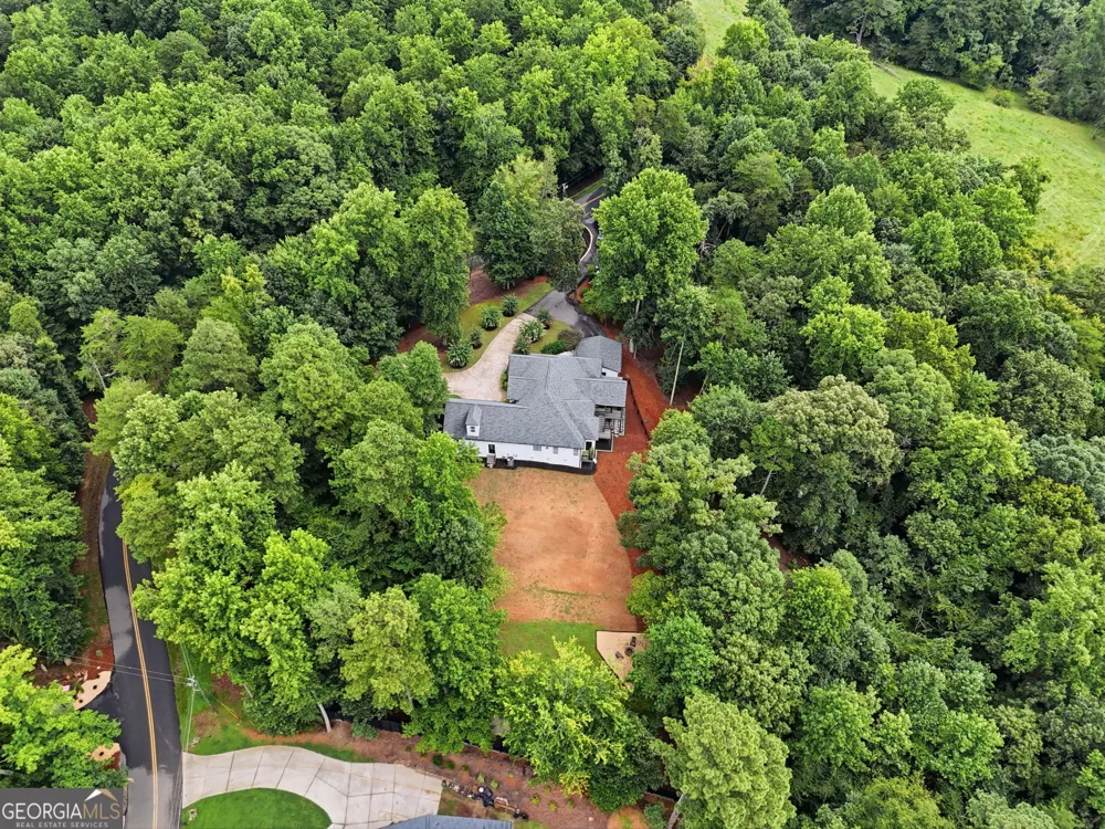 8665 Bay DR Gainesville, GA 30506
