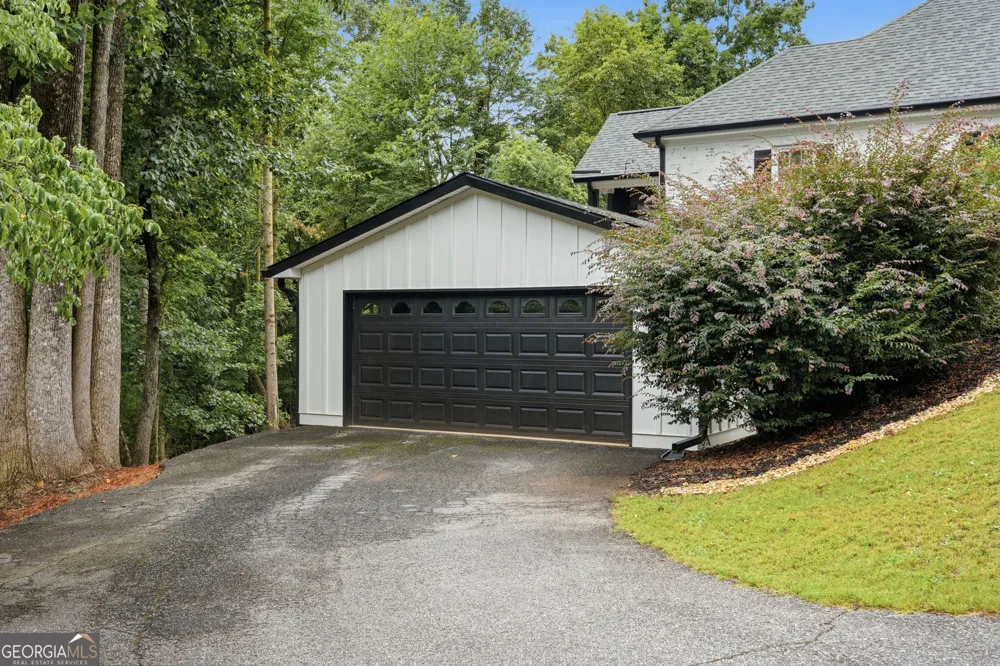 8665 Bay DR Gainesville, GA 30506