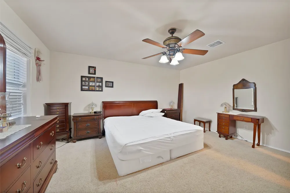 112 Blackforest Road Krum, TX 76249