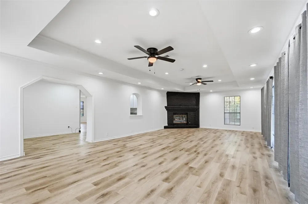 1423 Main Street Kaufman, TX 75142