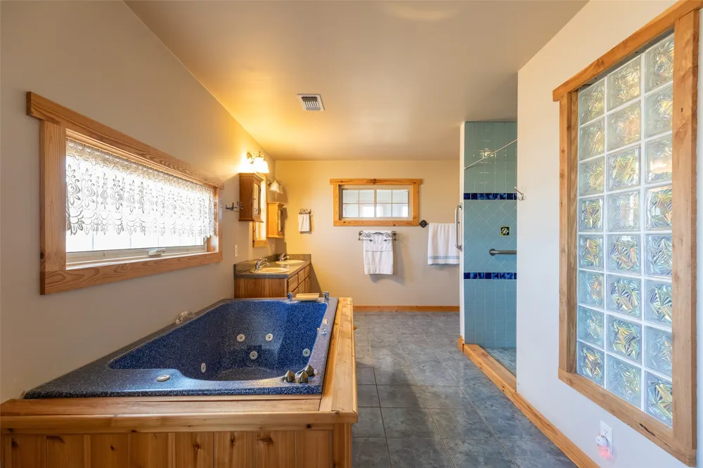 128 FM 1657 Rotan, TX 79546