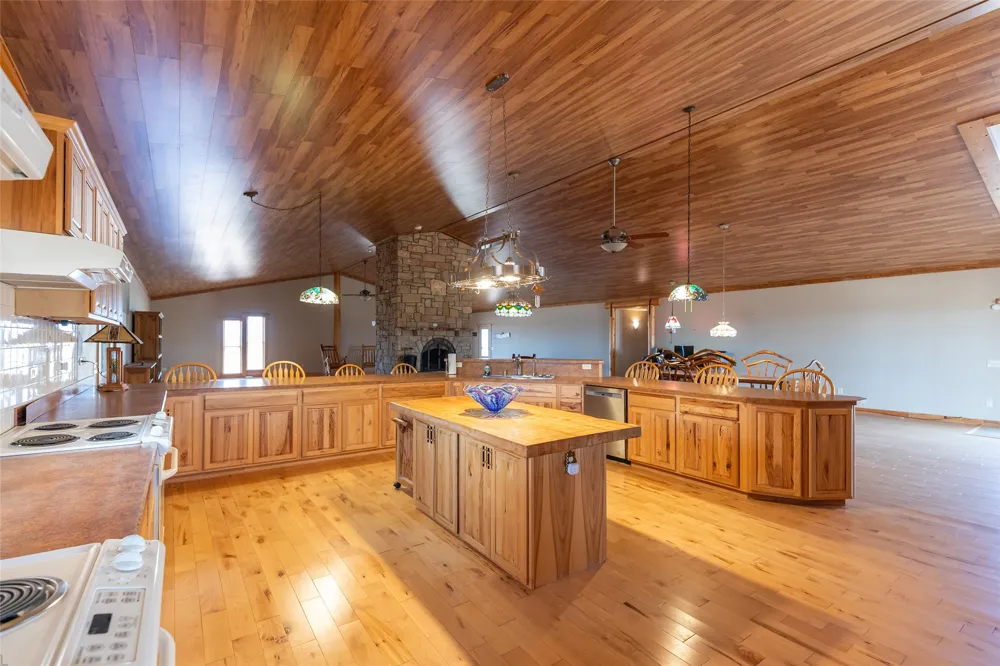 128 FM 1657 Rotan, TX 79546
