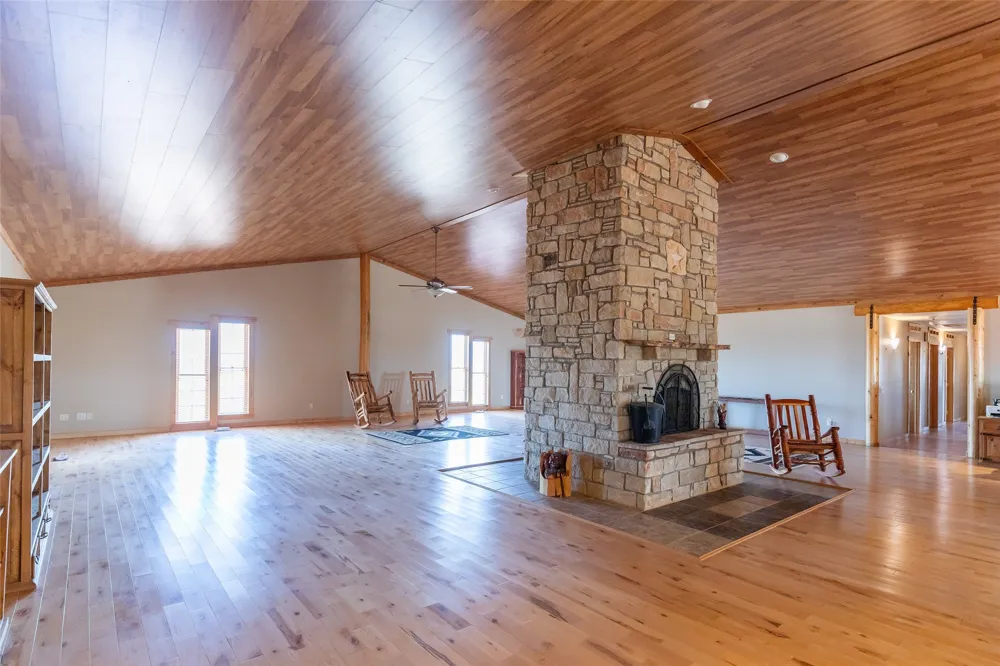 128 FM 1657 Rotan, TX 79546