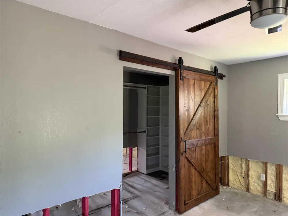 702 E Dallas Street Fresno, TX 77545