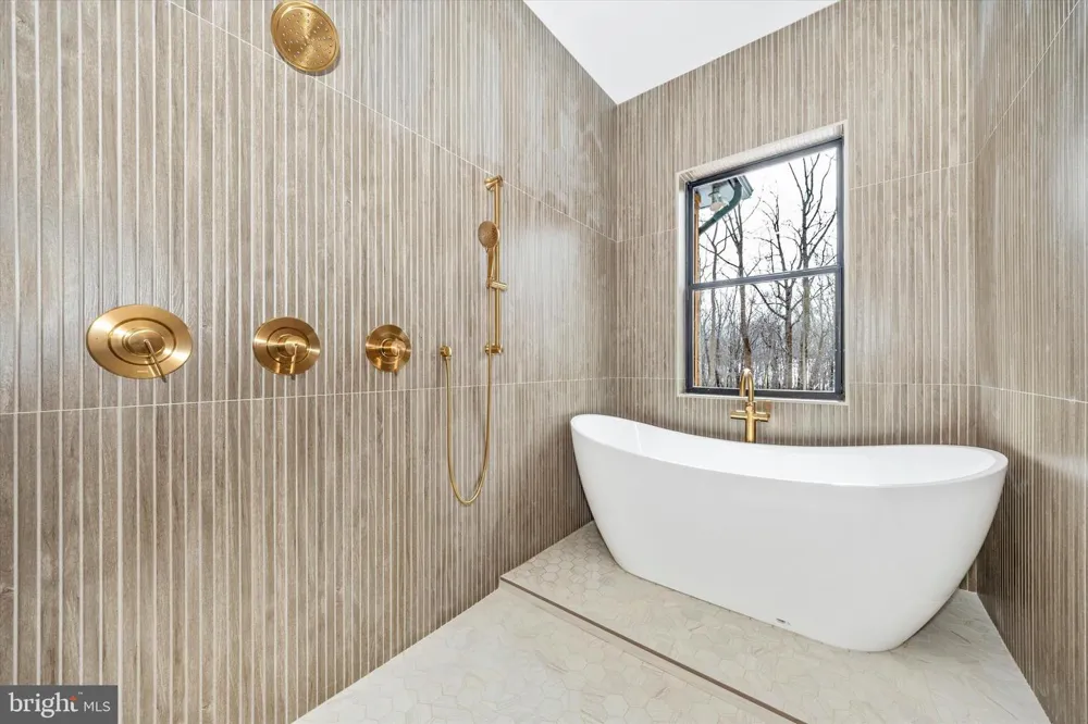 10100 PENDRY PLACE New Market, MD 21774