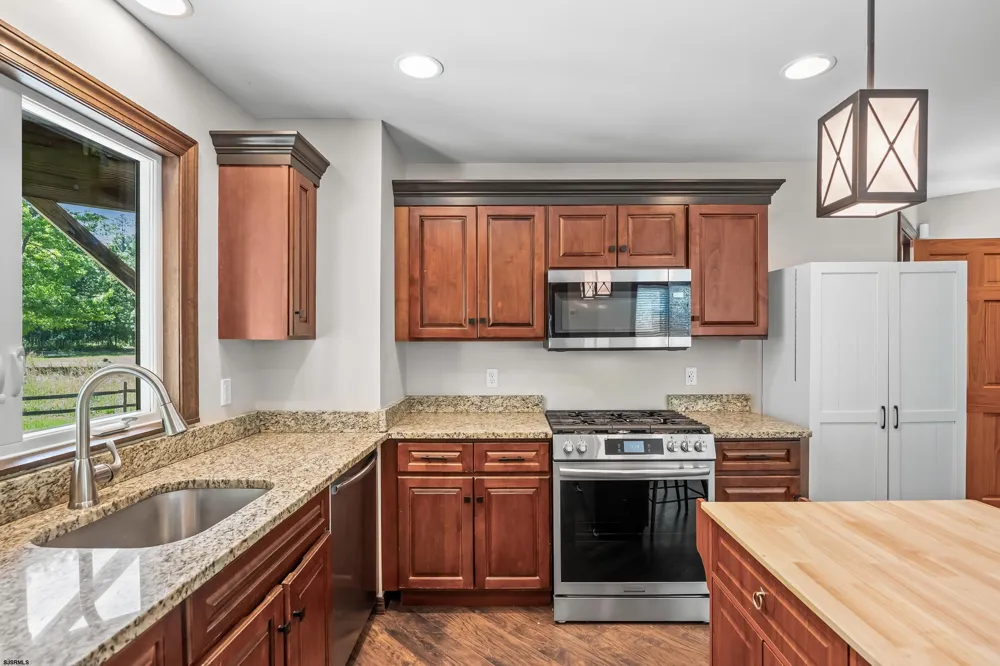 6330 Estelle Ave Mays Landing, NJ 08330