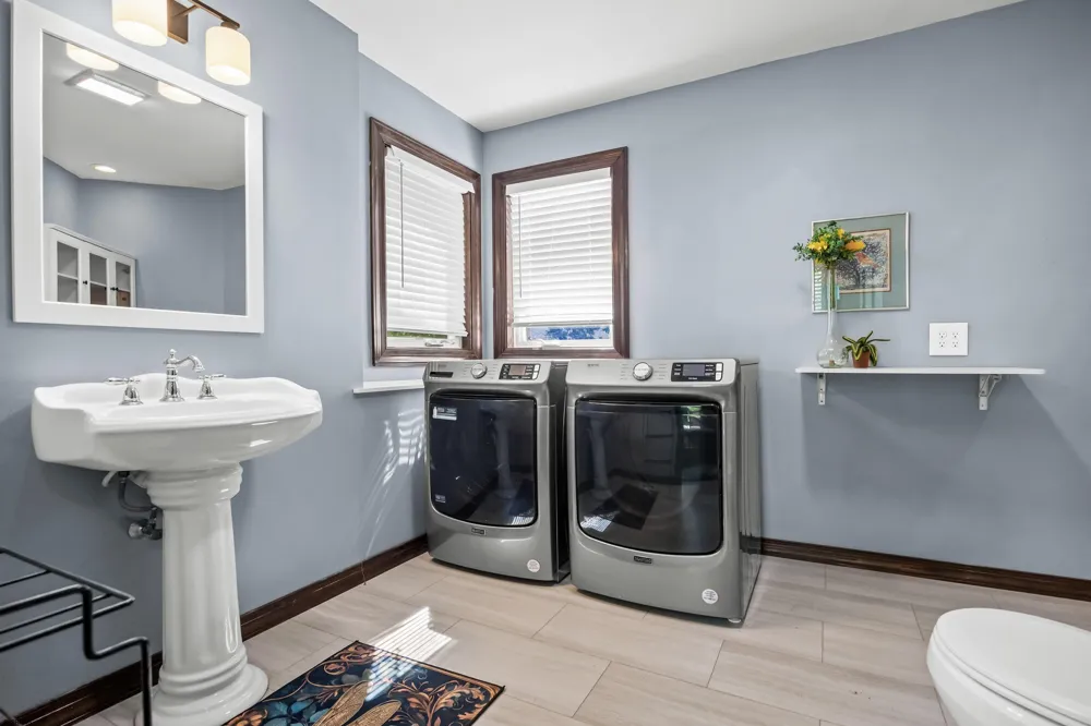 6330 Estelle Ave Mays Landing, NJ 08330