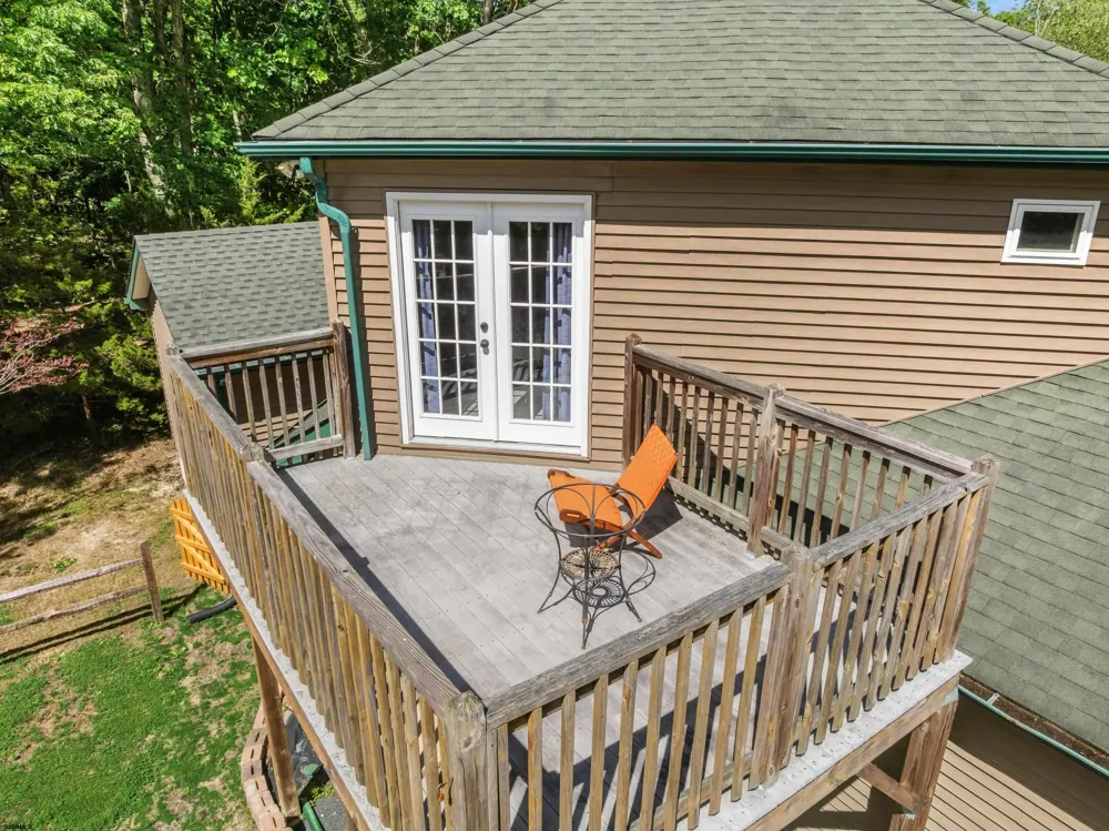 6330 Estelle Ave Mays Landing, NJ 08330