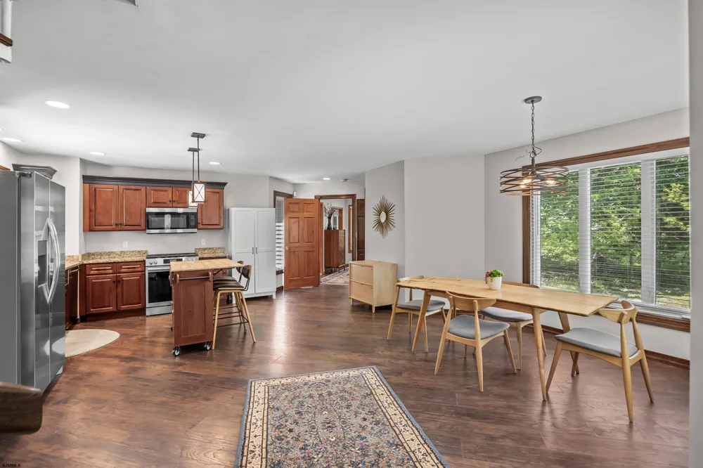 6330 Estelle Ave Mays Landing, NJ 08330